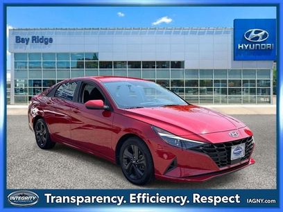 Used 2022 Hyundai Elantra SEL w/ Convenience Package