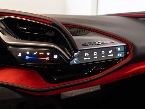 Used 2022 Ferrari SF90 Stradale image 12