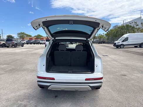 Used 2025 Audi Q7 2.0T Premium w/ Convenience Package image 29