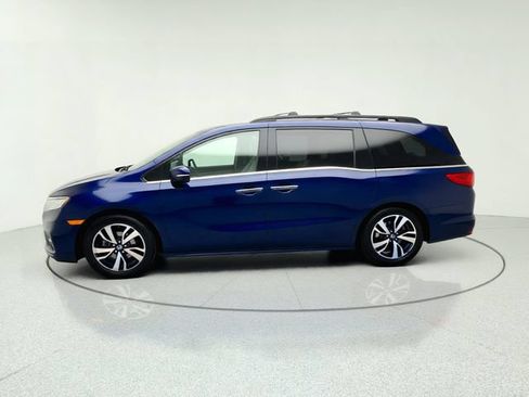 Used 2019 Honda Odyssey Elite image 2