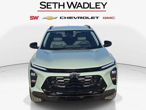 New 2026 Chevrolet Trax ACTIV w/ Driver Confidence Package FWD image 2