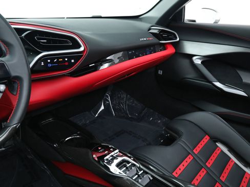 Certified 2025 Ferrari 296 GTS image 33