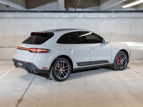 Certified 2022 Porsche Macan S AWD/4WD image 9
