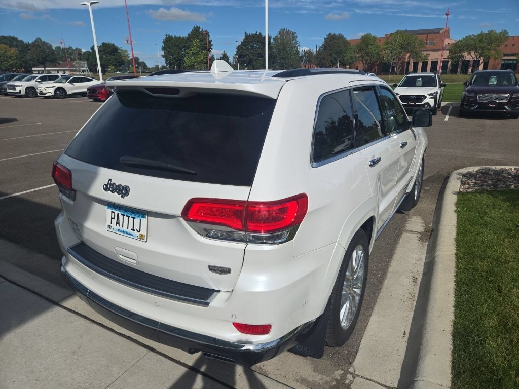 Used 2017 Jeep Grand Cherokee Summit AWD/4WD image 5