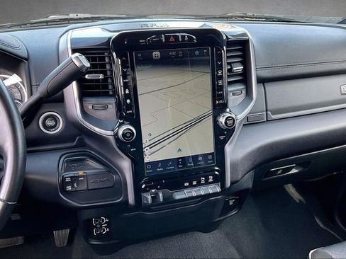 Used 2022 RAM 2500 Laramie AWD/4WD image 4