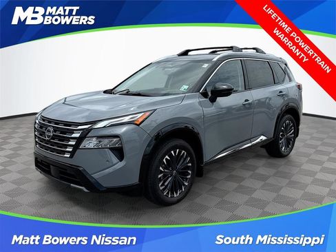 Used 2025 Nissan Rogue Platinum w/ Platinum Premium Package FWD image 1