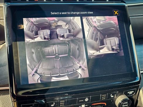 Certified 2022 Jeep Grand Cherokee L Limited image 31