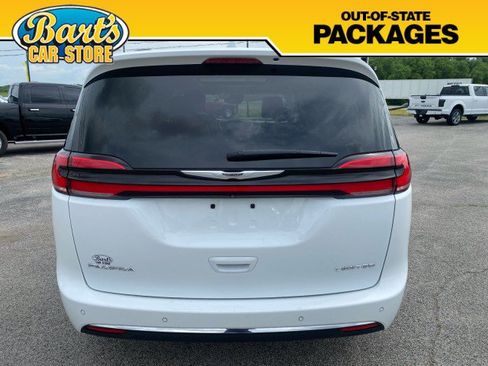 Used 2022 Chrysler Pacifica Limited FWD image 5
