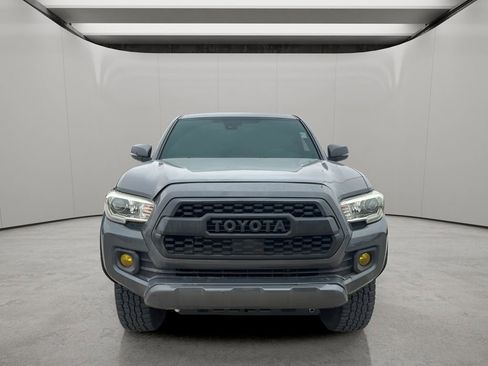 Used 2019 Toyota Tacoma TRD Off-Road w/ Technology Package image 8