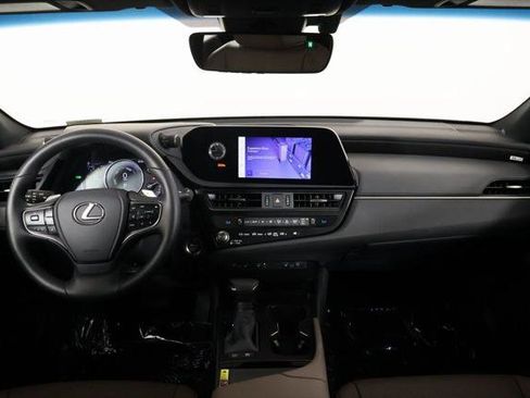 Certified 2025 Lexus ES 300h w/ Premium Package FWD image 8