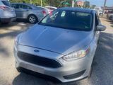 Used 2017 Ford Focus SE image 2