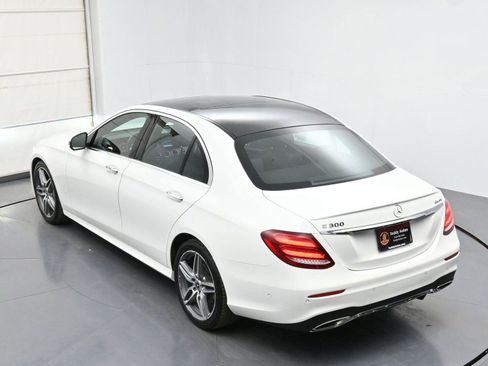 Used 2018 Mercedes-Benz E 300 4MATIC image 35
