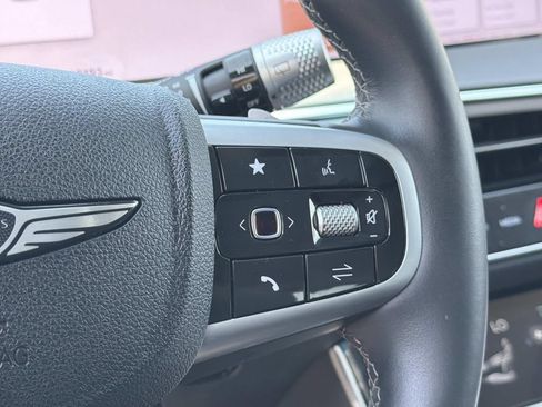 Used 2026 Genesis GV70 2.5T Select AWD/4WD image 9