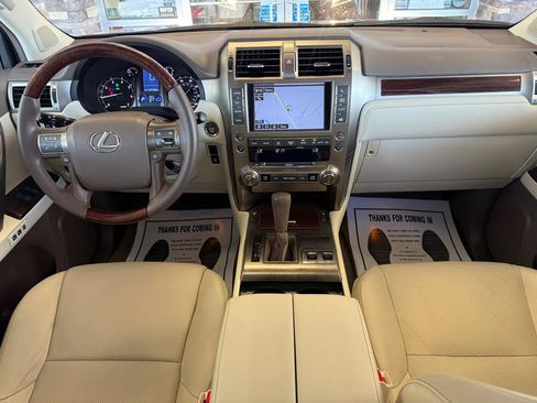 Used 2015 Lexus GX 460 w/ Premium Package AWD/4WD image 24