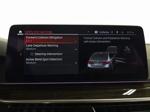 Used 2021 BMW 540i xDrive w/ M Sport Package image 25