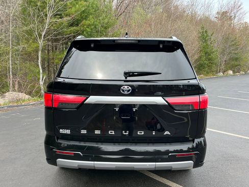 Used 2023 Toyota Sequoia Capstone AWD/4WD image 4