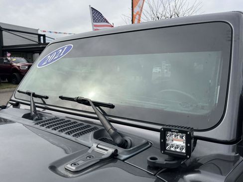 Used 2021 Jeep Wrangler Unlimited Sahara w/ Cold Weather Group AWD/4WD image 34