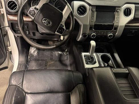 Used 2015 Toyota Tundra Limited w/ Limited Premium Package image 27