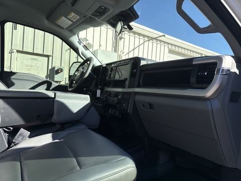 Used 2023 Ford F250 XL image 31