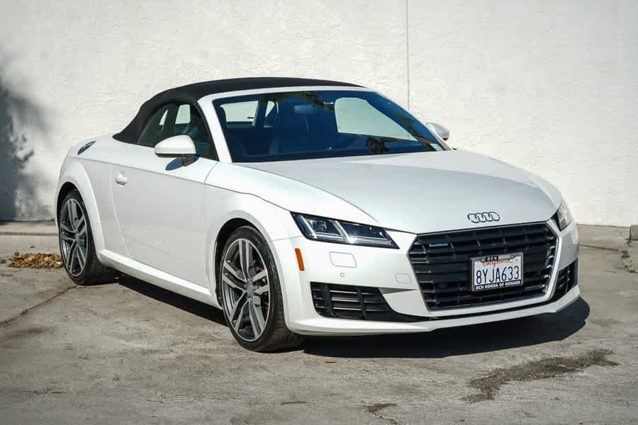Used 2017 Audi TT 2.0T w/ Technology Package AWD/4WD image 3