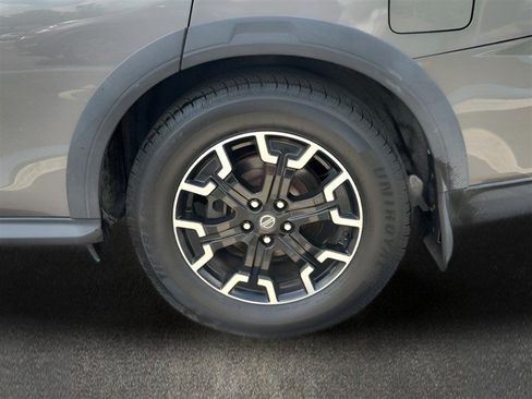 Used 2020 Nissan Pathfinder SL AWD/4WD image 29