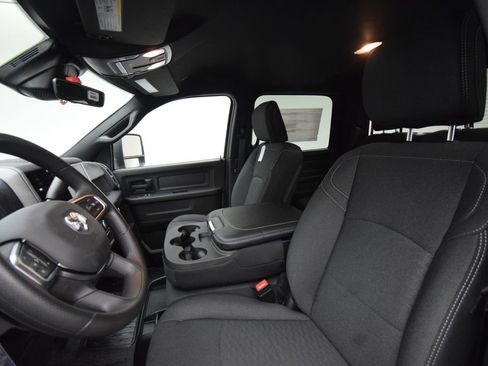 New 2026 RAM 3500 Tradesman AWD/4WD image 35