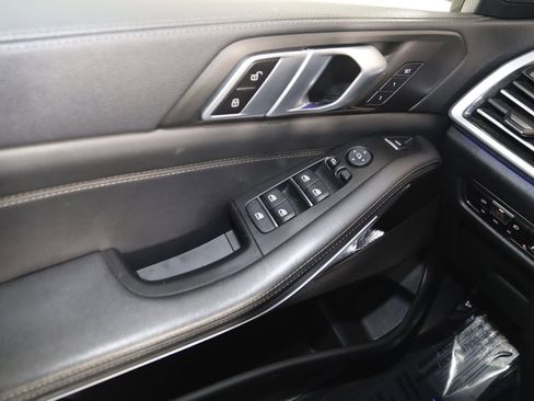 Used 2023 BMW X5 xDrive40i w/ Premium Package AWD/4WD image 32