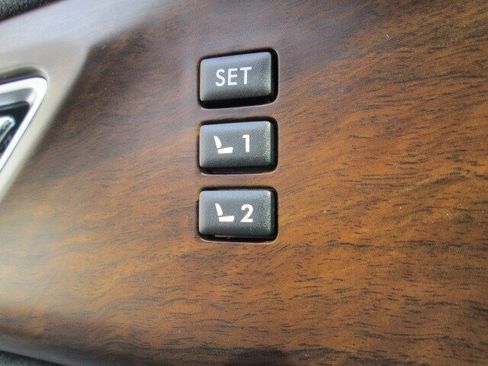 Used 2025 Subaru Ascent Touring w/ Popular Package #2 AWD/4WD image 25