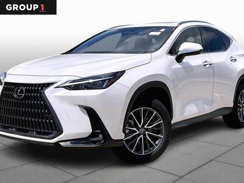 Used 2025 Lexus NX 250 FWD w/ Towing Package (2000 Lbs) image 1