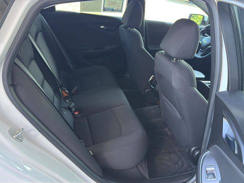 Used 2024 Chevrolet Malibu LT FWD image 12
