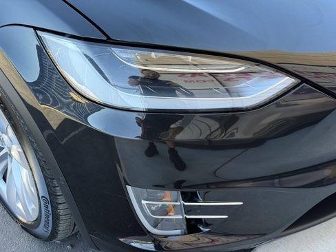 Used 2018 Tesla Model X 100D AWD/4WD image 38