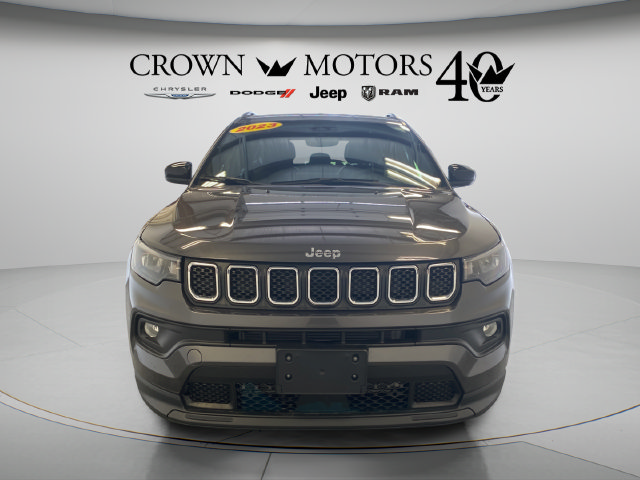 Used 2023 Jeep Compass Latitude w/ Convenience Group AWD/4WD image 10