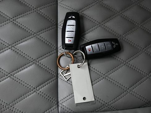 Used 2023 Mitsubishi Outlander SEL image 32