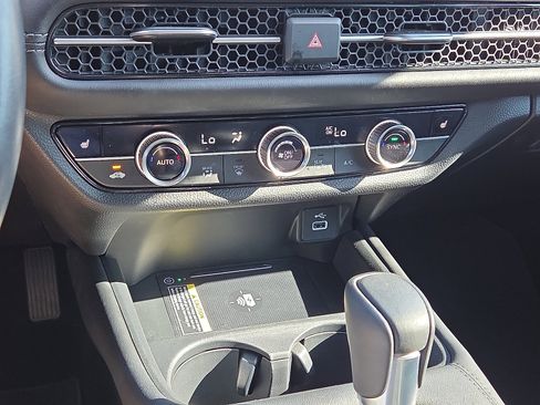 Used 2025 Honda HR-V EX-L image 18