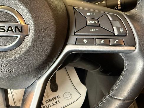 Used 2020 Nissan Sentra SV image 10