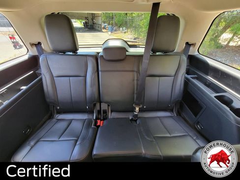 Used 2023 Ford Expedition XLT AWD/4WD image 17