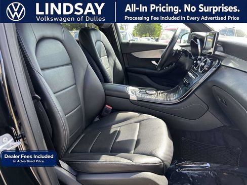 Used 2019 Mercedes-Benz GLC 300 4MATIC image 12