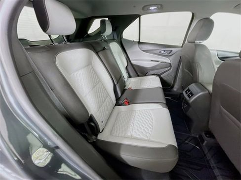 Used 2020 Chevrolet Equinox LT image 29