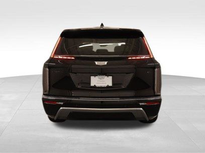 New 2027 Cadillac Vistiq Sport w/ LPO, Floor Liner Package