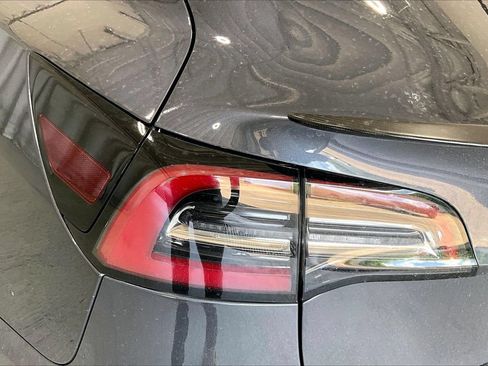 Used 2022 Tesla Model 3 Performance AWD/4WD image 13