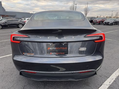 Used 2024 Tesla Model 3 Standard Range image 12