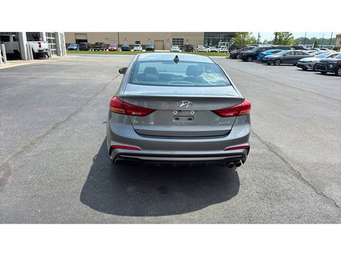 Used 2017 Hyundai Elantra Sport FWD image 5
