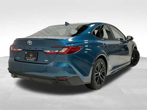 Used 2025 Toyota Camry SE w/ Multimedia Upgrade Package FWD image 5
