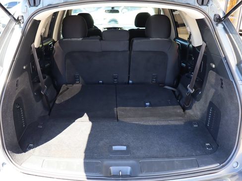Used 2020 Nissan Pathfinder S FWD image 23