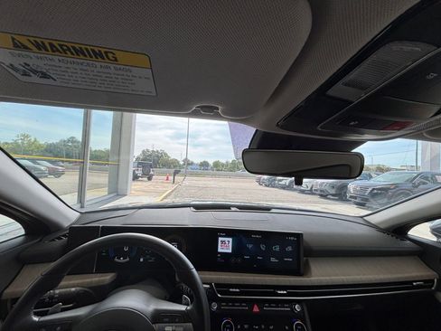 Used 2025 Hyundai Sonata SEL FWD image 34