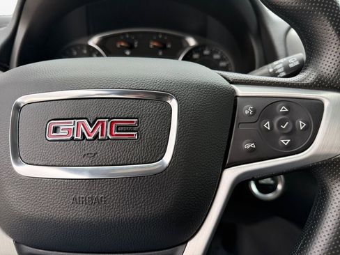 Used 2024 GMC Terrain SLE image 26