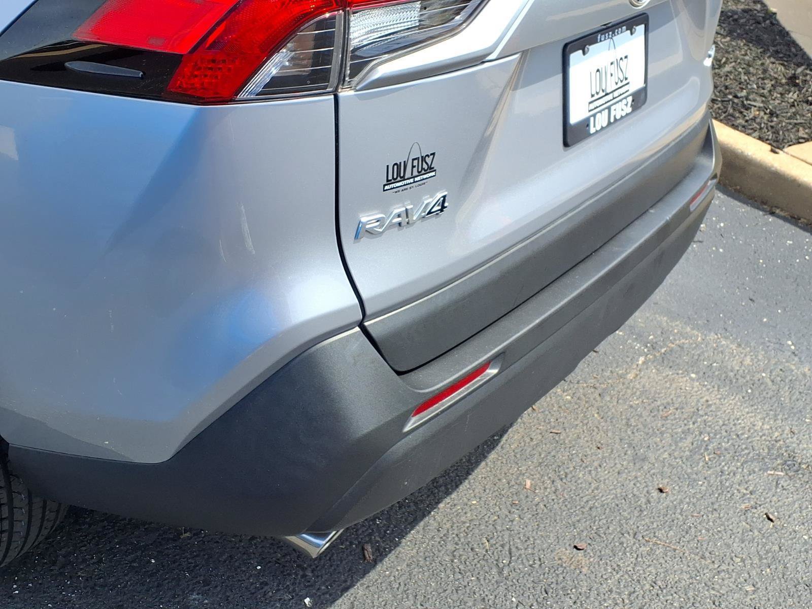 Used 2022 Toyota RAV4 XLE w/ Convenience Package FWD image 24