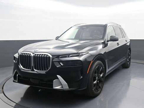 Used 2025 BMW X7 xDrive40i w/ Premium Package image 1