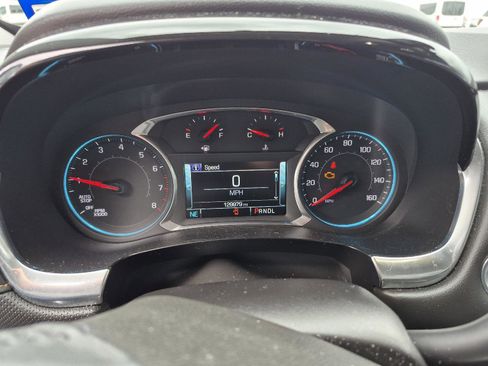 Used 2018 Chevrolet Traverse Premier w/ Driver Confidence II Package FWD image 6