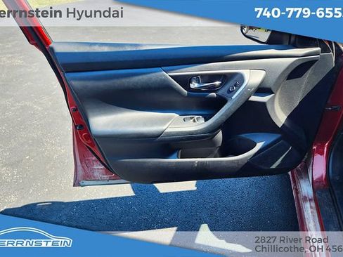 Used 2016 Nissan Altima 2.5 S w/ Power Driver Seat Package FWD image 9